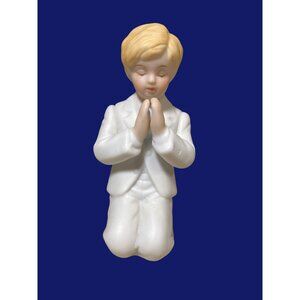 Confirmation/ First Communion Praying Kneeling  boy Enesco 1987